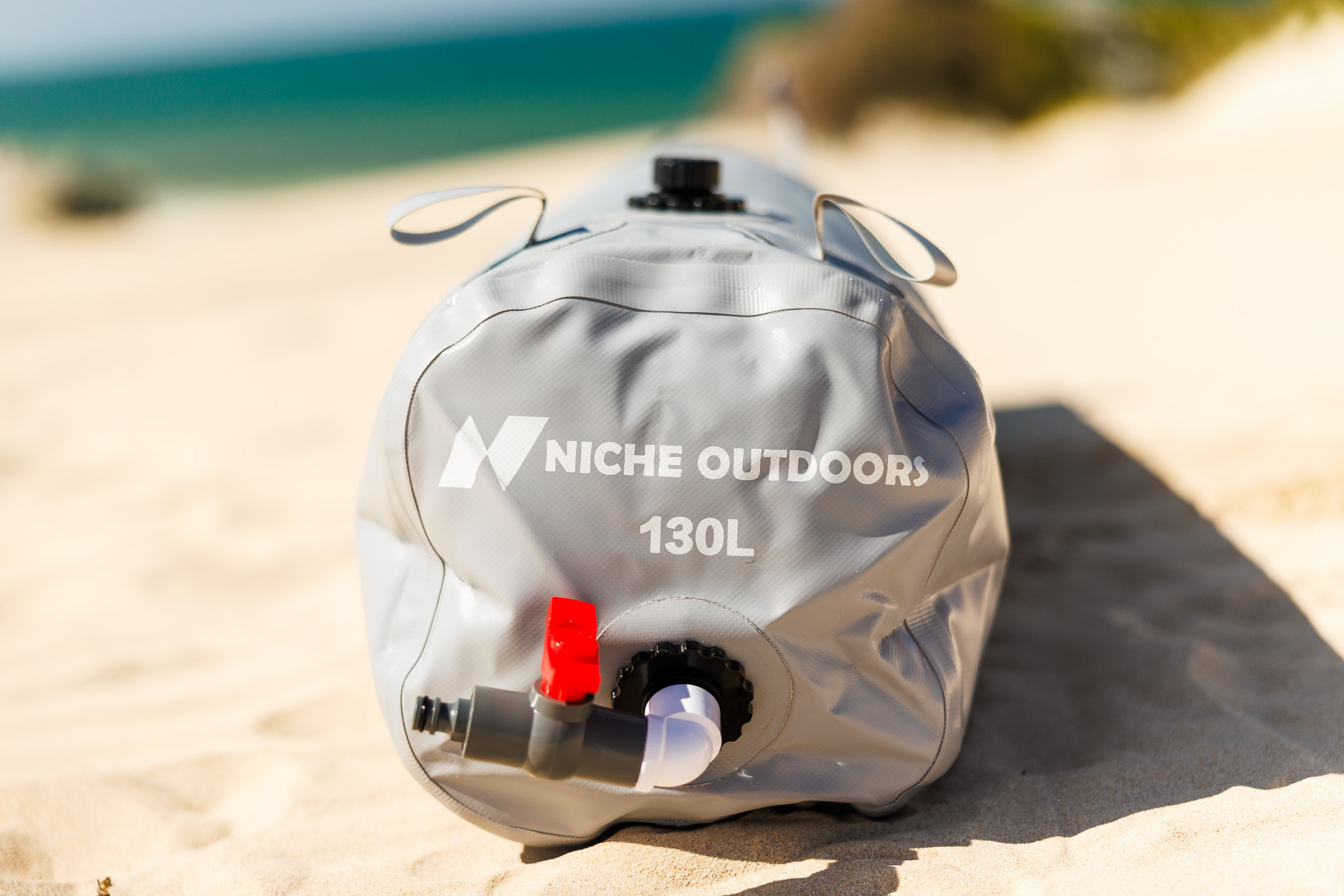 Niche Outdoors 130L Slim water bladder with outlet valve